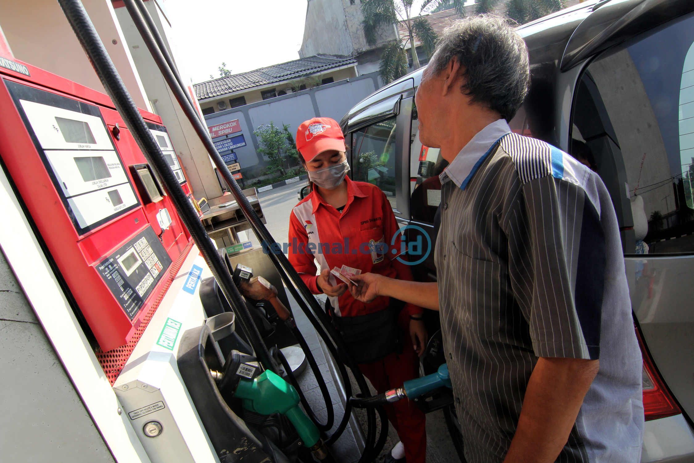 Kejagung Ungkap Kasus Korupsi Minyak Mentah Pertamina Kerugian Negara Capai Rp193,7 Triliun Kejagung Ungkap Kasus Korupsi Minyak Mentah Pertamina Kerugian Negara Capai Rp193,7 Triliun