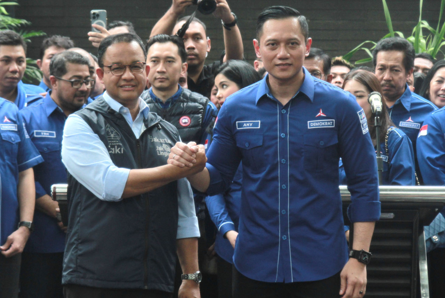 Partai Demokrat Resmi mendukung Anies Baswedan Partai Demokrat Resmi mendukung Anies Baswedan