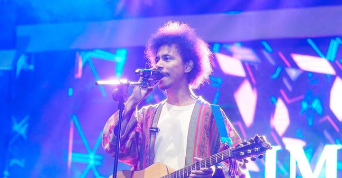 Lagu Raim Laode ‘Komang’ Dikisahkan Mantan Pacar Lagu Raim Laode ‘Komang’ Dikisahkan Mantan Pacar
