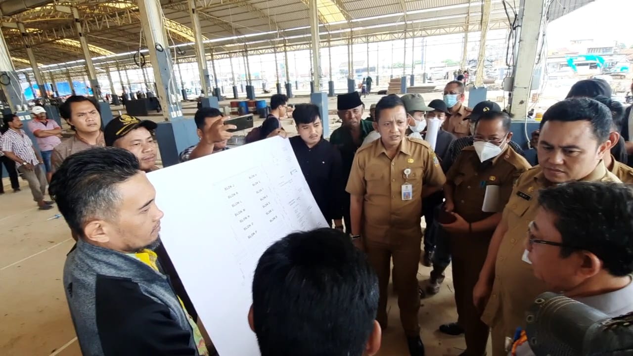 Relokasi Pedagang di Pasar Induk Cibitung Tertunda Relokasi Pedagang di Pasar Induk Cibitung Tertunda