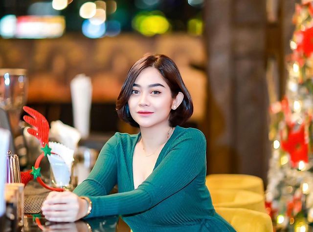 Begini Profil Tyna Ratu Jadi Viral, Wanita Pengawal Richard Eliezer Begini Profil Tyna Ratu Jadi Viral, Wanita Pengawal Richard Eliezer