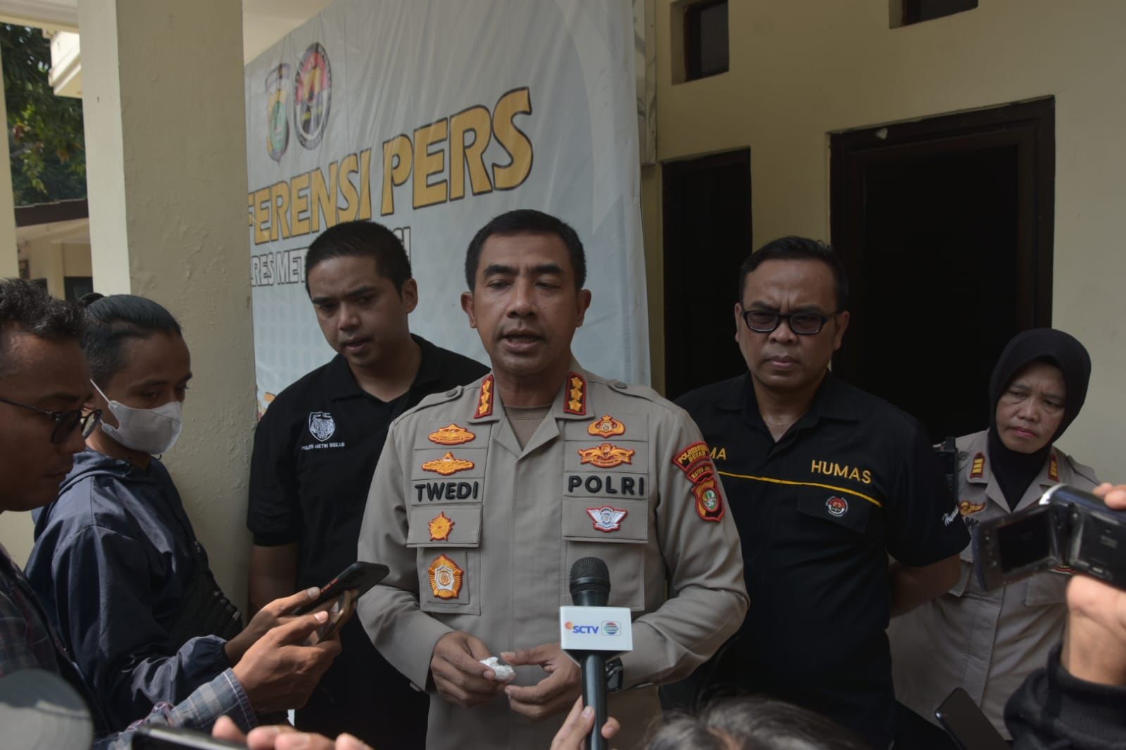 Kenapa Kasus ‘Staycation’ di Cikarang Diambil Alih Bareskrim Polri? Ini Alasannya! Kenapa Kasus ‘Staycation’ di Cikarang Diambil Alih Bareskrim Polri? Ini Alasannya!
