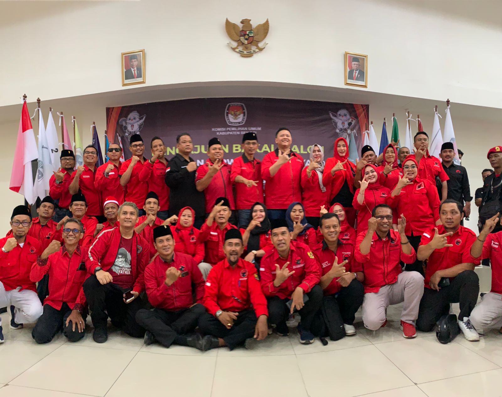 Resmi! PDIP Kabupaten Bekasi Buka Pendaftaran Cabup dan Cawabup untuk Pilkada Serentak 2024 Resmi! PDIP Kabupaten Bekasi Buka Pendaftaran Cabup dan Cawabup untuk Pilkada Serentak 2024
