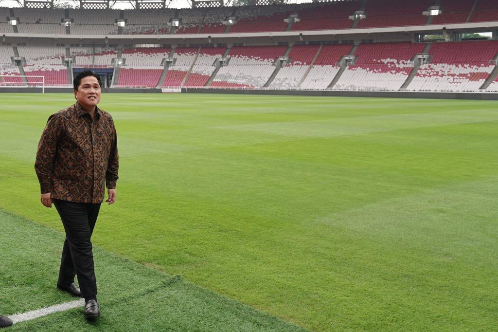 FOTO: Erick Thohir Turun ke Lapangan GBK FOTO: Erick Thohir Turun ke Lapangan GBK