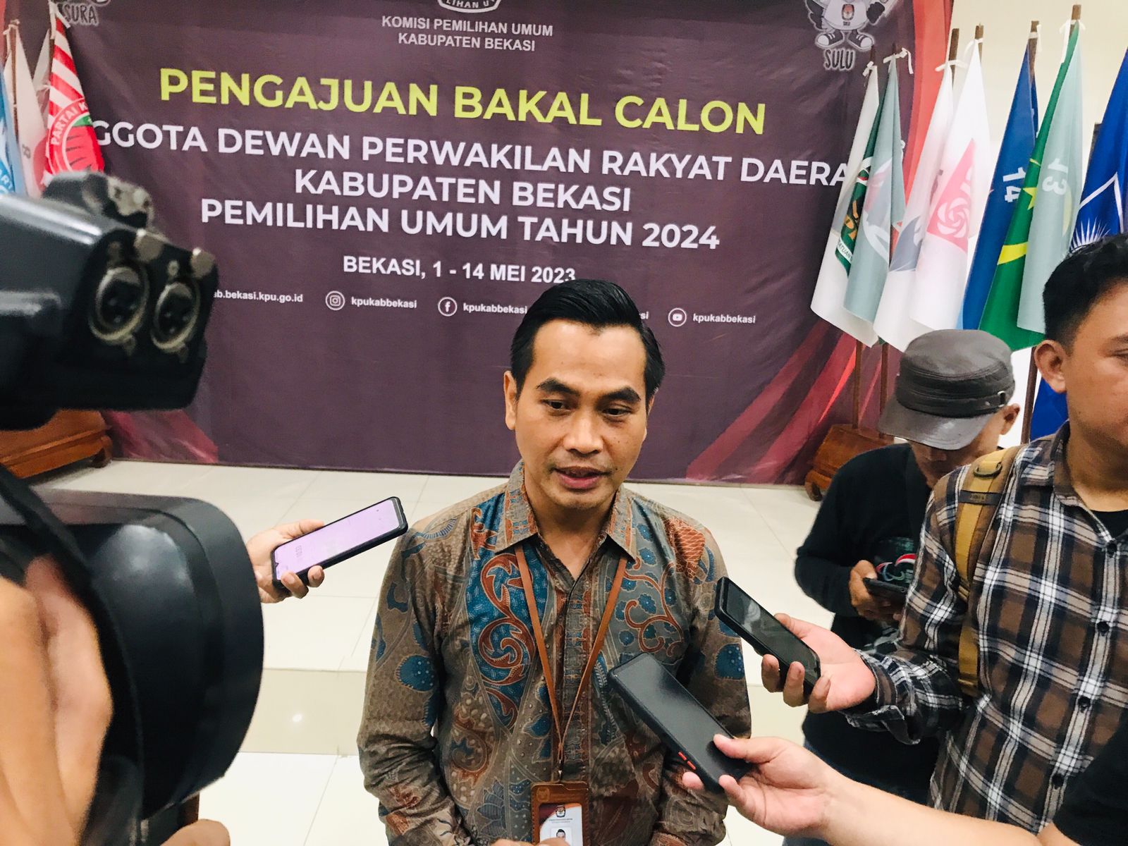 Nama-nama Bacaleg dan Nomer Urut Tersebar Luas, KPU Kabupaten Bekasi Buka Suara! Nama-nama Bacaleg dan Nomer Urut Tersebar Luas, KPU Kabupaten Bekasi Buka Suara!
