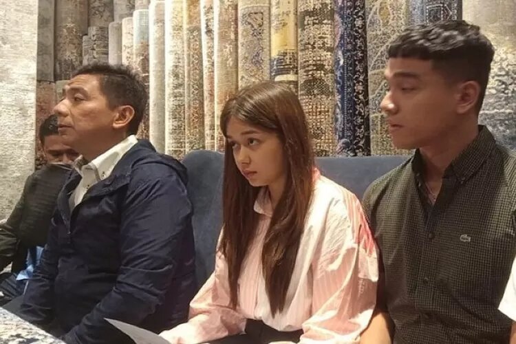 Akhirnya Rebecca Klopper Buka Suara Minta Maaf Kepada Masyarakat Indonesia Akhirnya Rebecca Klopper Buka Suara Minta Maaf Kepada Masyarakat Indonesia