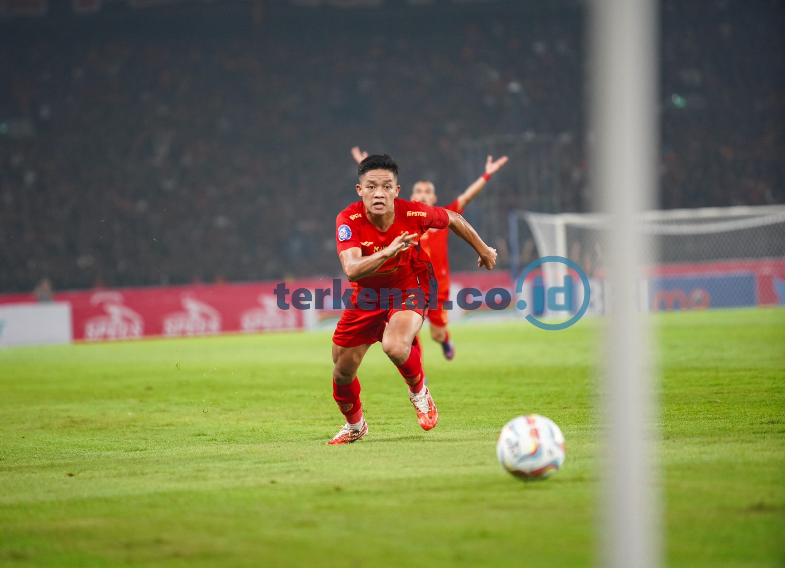 FOTO: Persija Jakarta vs PSM Makassar Imbang 1-1 di GBK 1 41B614C8 07DB 4726 A953 DD078F63EDCC scaled