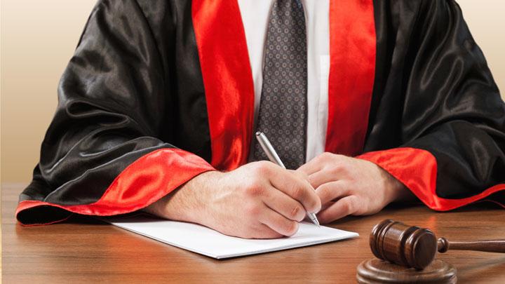 Dituntut 4 Tahun Penjara, Susanto Si Dokter Gadungan Ajukan Keringanan Hukuman Dituntut 4 Tahun Penjara, Susanto Si Dokter Gadungan Ajukan Keringanan Hukuman