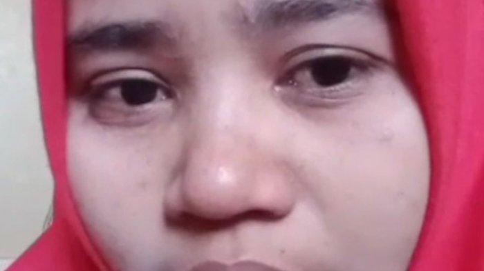 TKW Asal Kabupaten Bekasi Ngadu ke Presiden Jokowi Minta Pulang TKW Asal Kabupaten Bekasi Ngadu ke Presiden Jokowi Minta Pulang