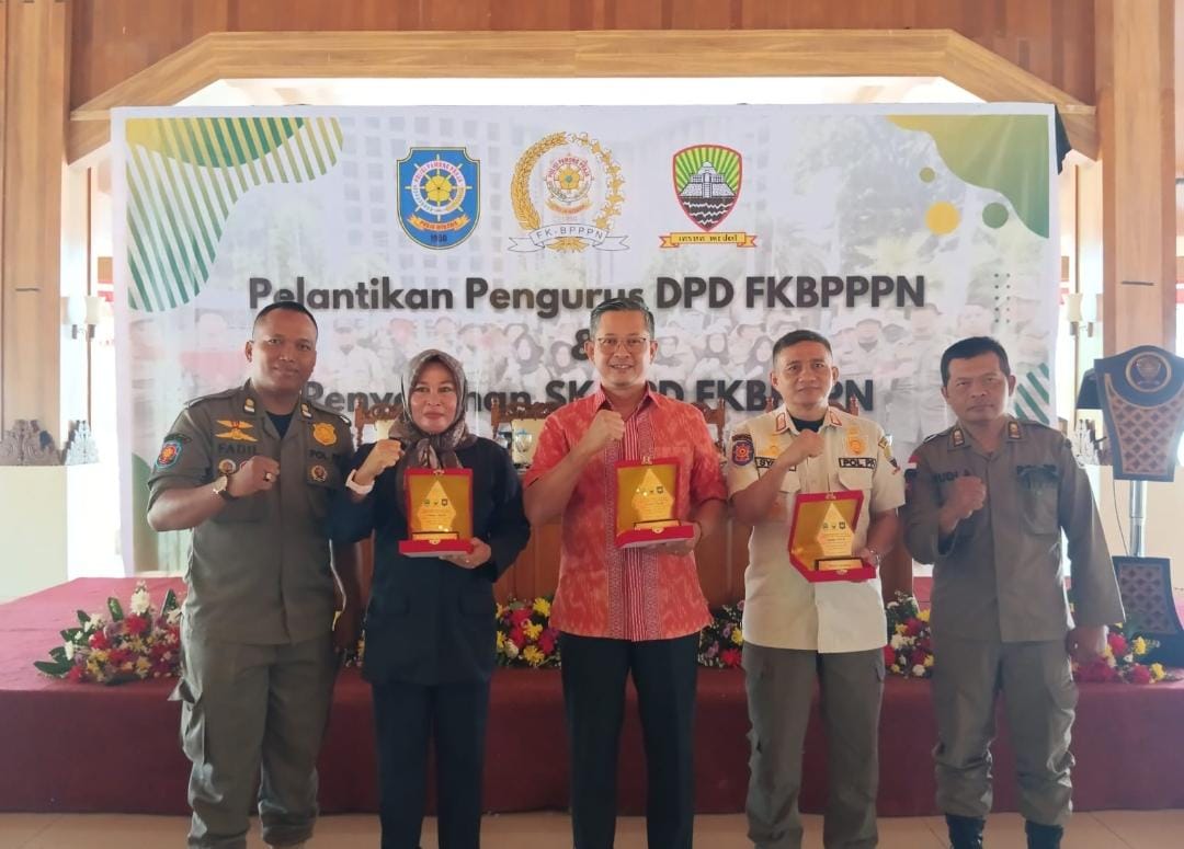 Ketum FK-BPPPN mendorong Mendagri Segera Tuntaskan Nasib Honorer Satpol PP Ketum FK-BPPPN mendorong Mendagri Segera Tuntaskan Nasib Honorer Satpol PP