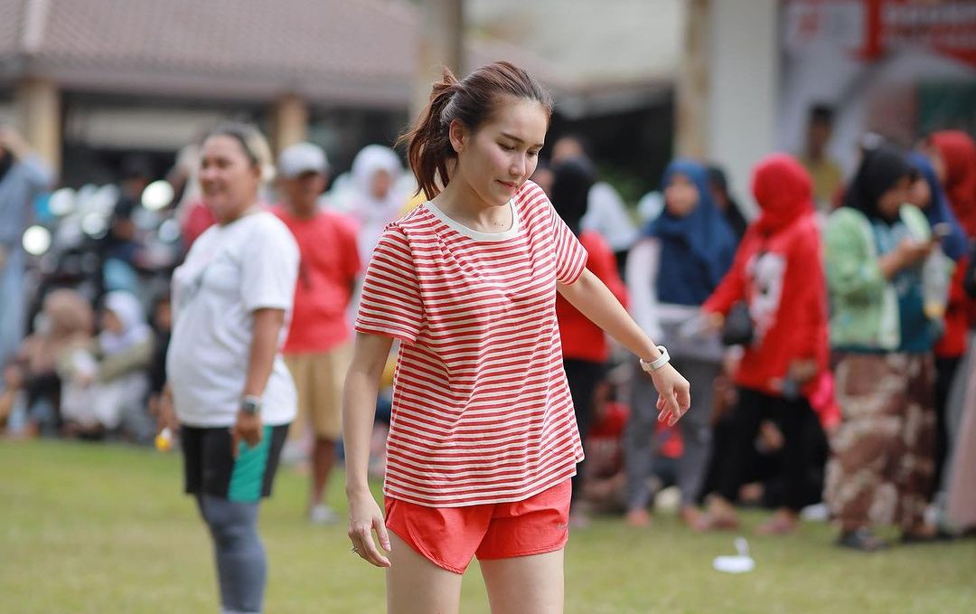 Potret Foto-foto Ayu Ting Ting di HUT Kemerdekaan RI ke-78 Potret Foto-foto Ayu Ting Ting di HUT Kemerdekaan RI ke-78