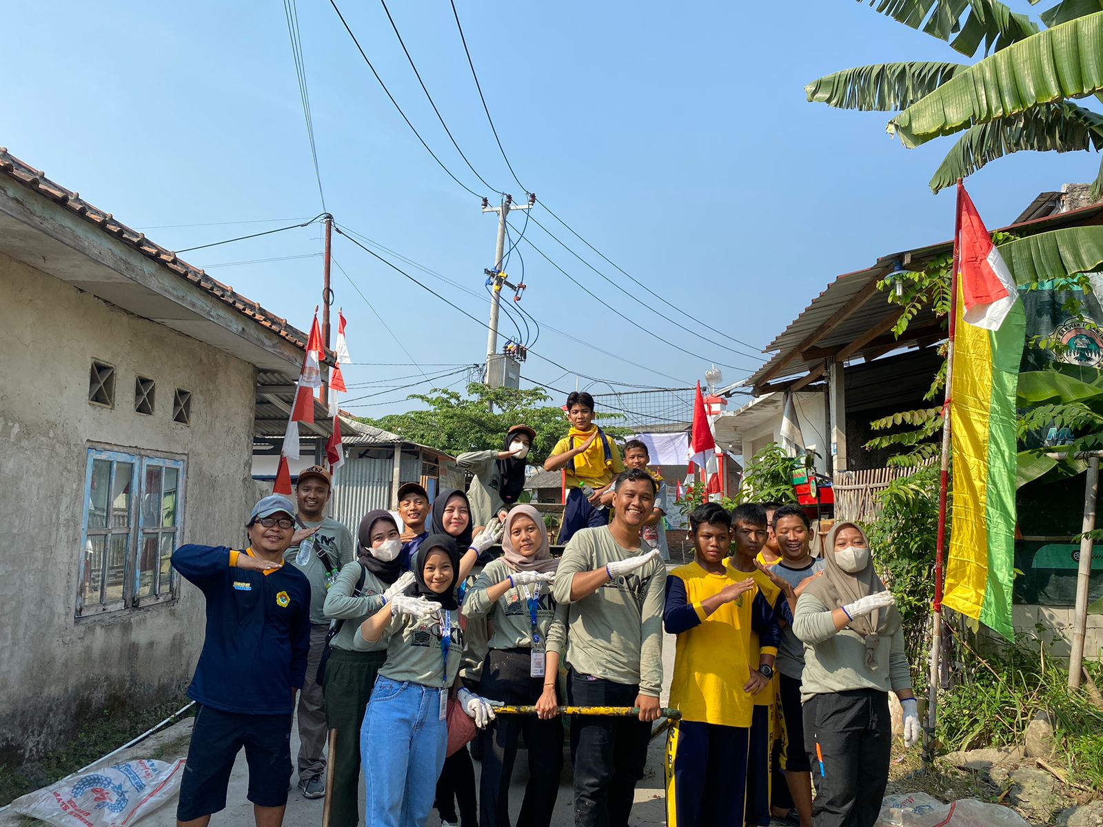 Mahasiswa KKN Prodi Hukum UPB Cikarang Kolaborasi Bersama Pemdes Karangrahayu Bekasi Mahasiswa KKN Prodi Hukum UPB Cikarang Kolaborasi Bersama Pemdes Karangrahayu Bekasi