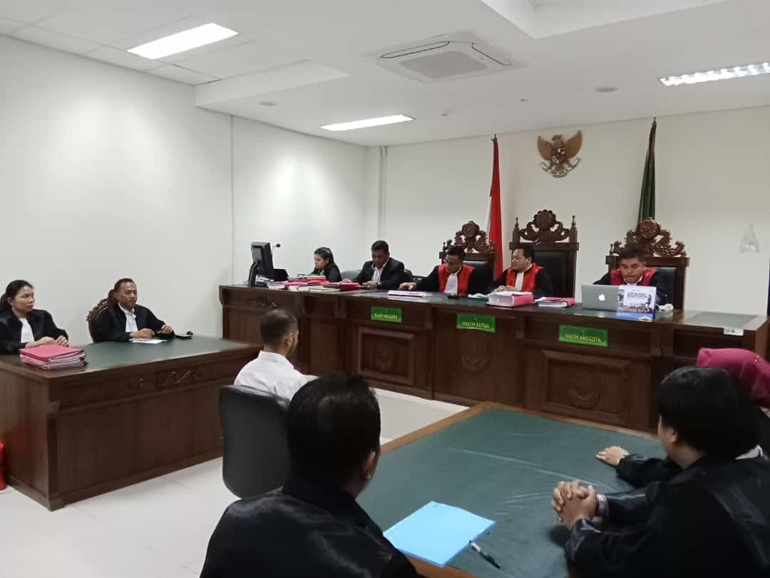 Tok! Majelis Hakim PN Cikarang Vonis Ecky Pemutilasi Angela Hukuman Seumur Hidup Tok! Majelis Hakim PN Cikarang Vonis Ecky Pemutilasi Angela Hukuman Seumur Hidup