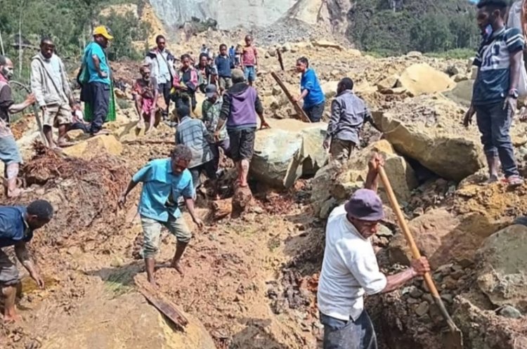Ya Allah! Dikabarkan Warga Tewas 2.000 Orang di Papua Nugini Akibat Longsor Ya Allah! Dikabarkan Warga Tewas 2.000 Orang di Papua Nugini Akibat Longsor
