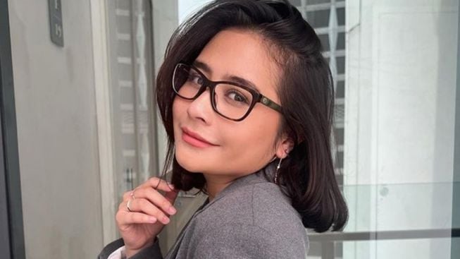 Soal Gas Subsidi yang Ditegur Netizen, Akhirnya Prilly Latuconsina Minta Maaf Soal Gas Subsidi yang Ditegur Netizen, Akhirnya Prilly Latuconsina Minta Maaf