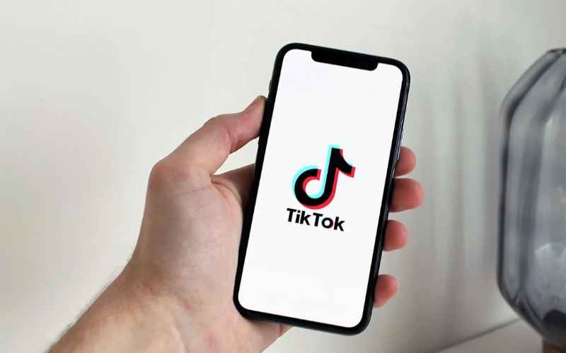 Modus Penipuan di TikTok: Iming-iming Give Away Modus Penipuan di TikTok: Iming-iming Give Away