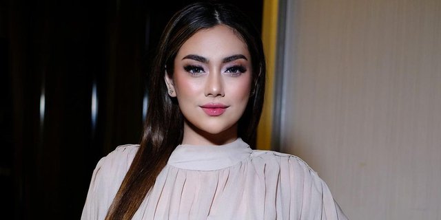 Usai Diduga Terima Aliran Dana Korupsi, Celine Evangelista Disebut Jadi Ani-ani Usai Diduga Terima Aliran Dana Korupsi, Celine Evangelista Disebut Jadi Ani-ani