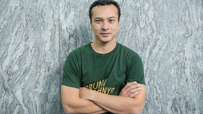 Diam Doang, Perdana Live IG Nicholas Saputra Ditonton 10 Ribu Orang Diam Doang, Perdana Live IG Nicholas Saputra Ditonton 10 Ribu Orang