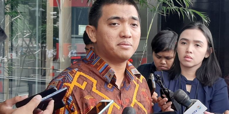 Yudi Purnomo Eks Penyidik KPK Desak Firli Bahuri Mundur dari Jabatannya Yudi Purnomo Eks Penyidik KPK Desak Firli Bahuri Mundur dari Jabatannya