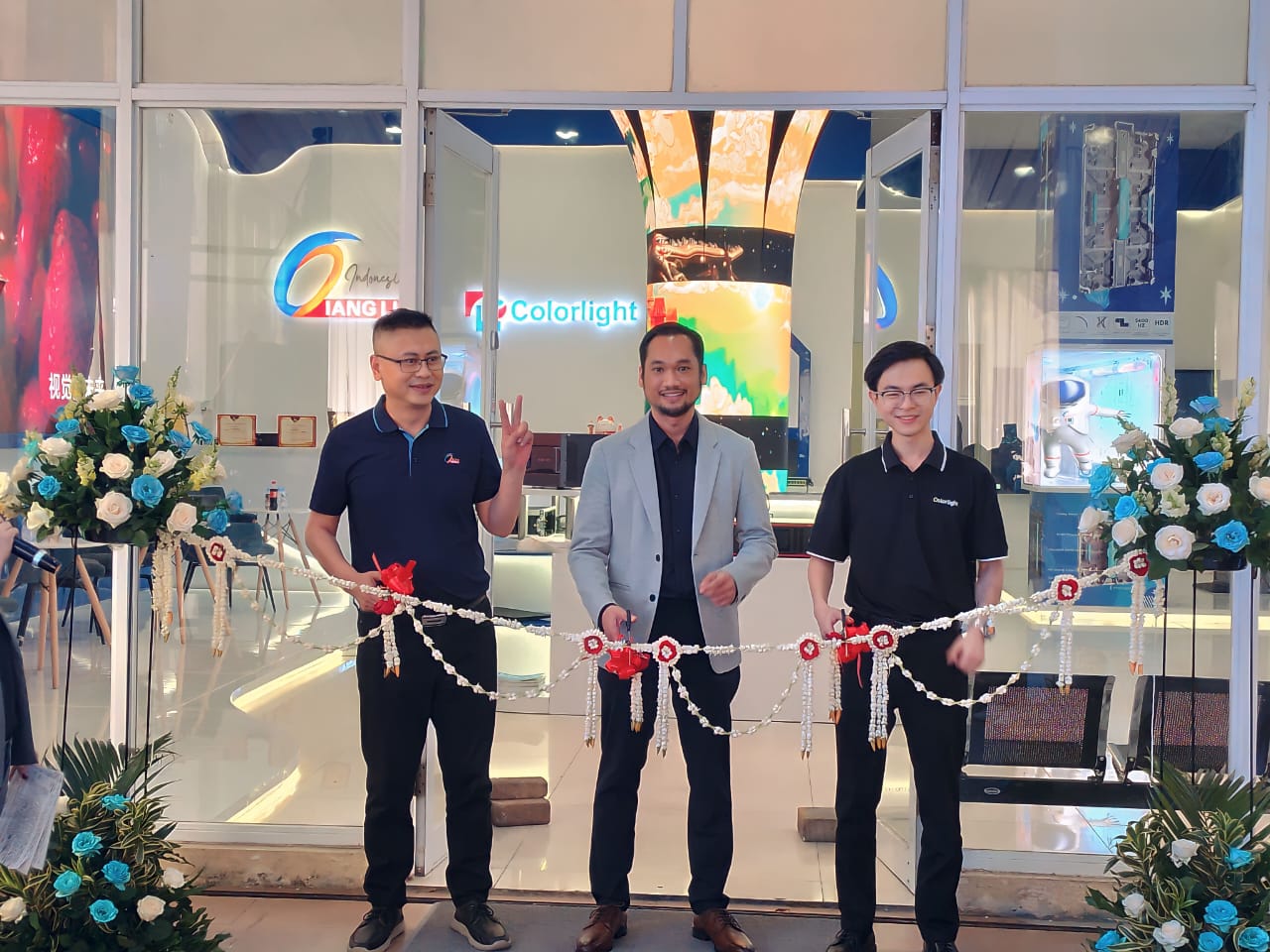 Mantap! Mitra Visual Group Resmi Launching di Bekasi Mantap! Mitra Visual Group Resmi Launching di Bekasi