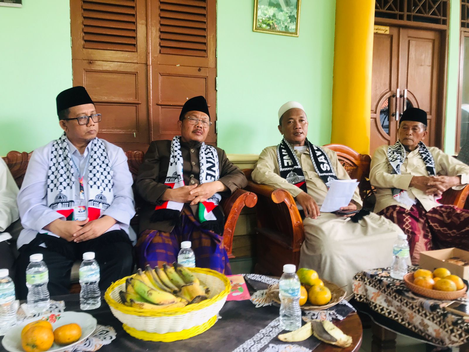 Masyarakat Kabupaten Bekasi Siap Penuhi Stadion Wibawa Mukti pada Aksi Akbar Bela Palestina Masyarakat Kabupaten Bekasi Siap Penuhi Stadion Wibawa Mukti pada Aksi Akbar Bela Palestina