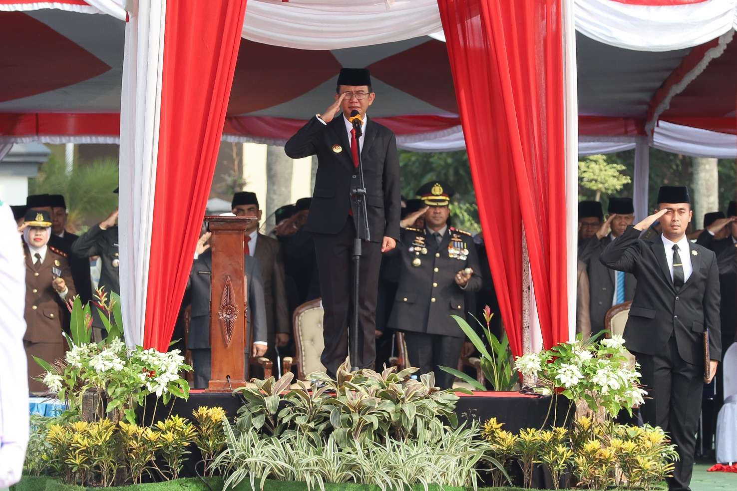 Dani Ramdan Pimpin Upacara Hari Pahlawan ke-78 di Kabupaten Bekasi Dani Ramdan Pimpin Upacara Hari Pahlawan ke-78 di Kabupaten Bekasi