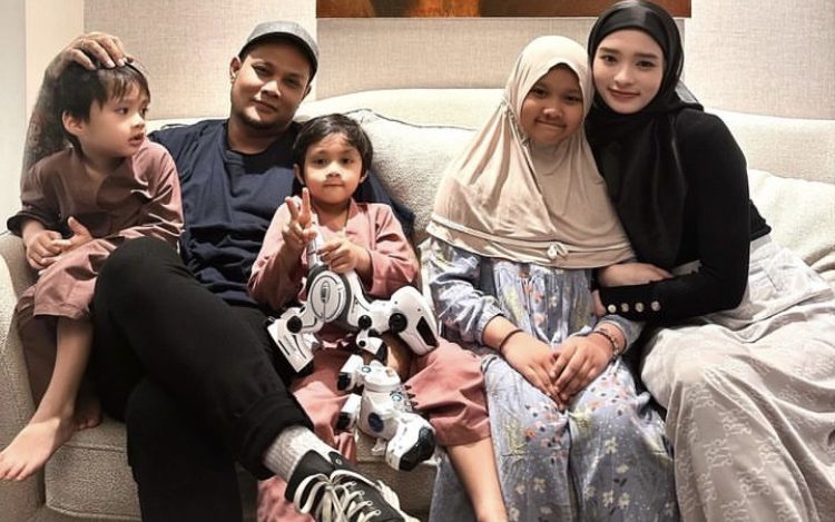 Kekeh Tuntut Royalti Lagu Virgoun, Inara Rusli Ungkap Alasannya Kekeh Tuntut Royalti Lagu Virgoun, Inara Rusli Ungkap Alasannya