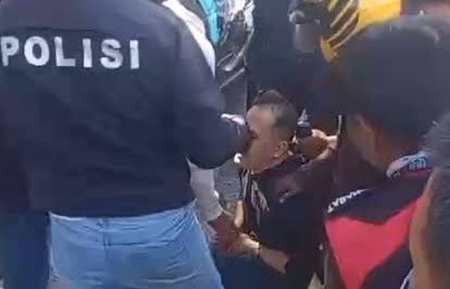 Viral! Diduga Narkoba, Saipul Jamil Ditangkap Polisi di Jalur TransJakarta Viral! Diduga Narkoba, Saipul Jamil Ditangkap Polisi di Jalur TransJakarta