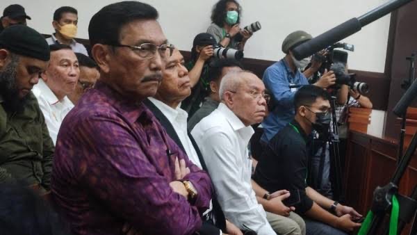 Haris Azhar dan Fatia Divonis Bebas, Begini Kata Luhut Haris Azhar dan Fatia Divonis Bebas, Begini Kata Luhut
