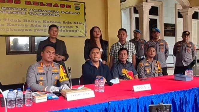 Diduga Langgar SOP, Polisi yang Tangkap Saipul Jamil Dibebastugaskan Diduga Langgar SOP, Polisi yang Tangkap Saipul Jamil Dibebastugaskan