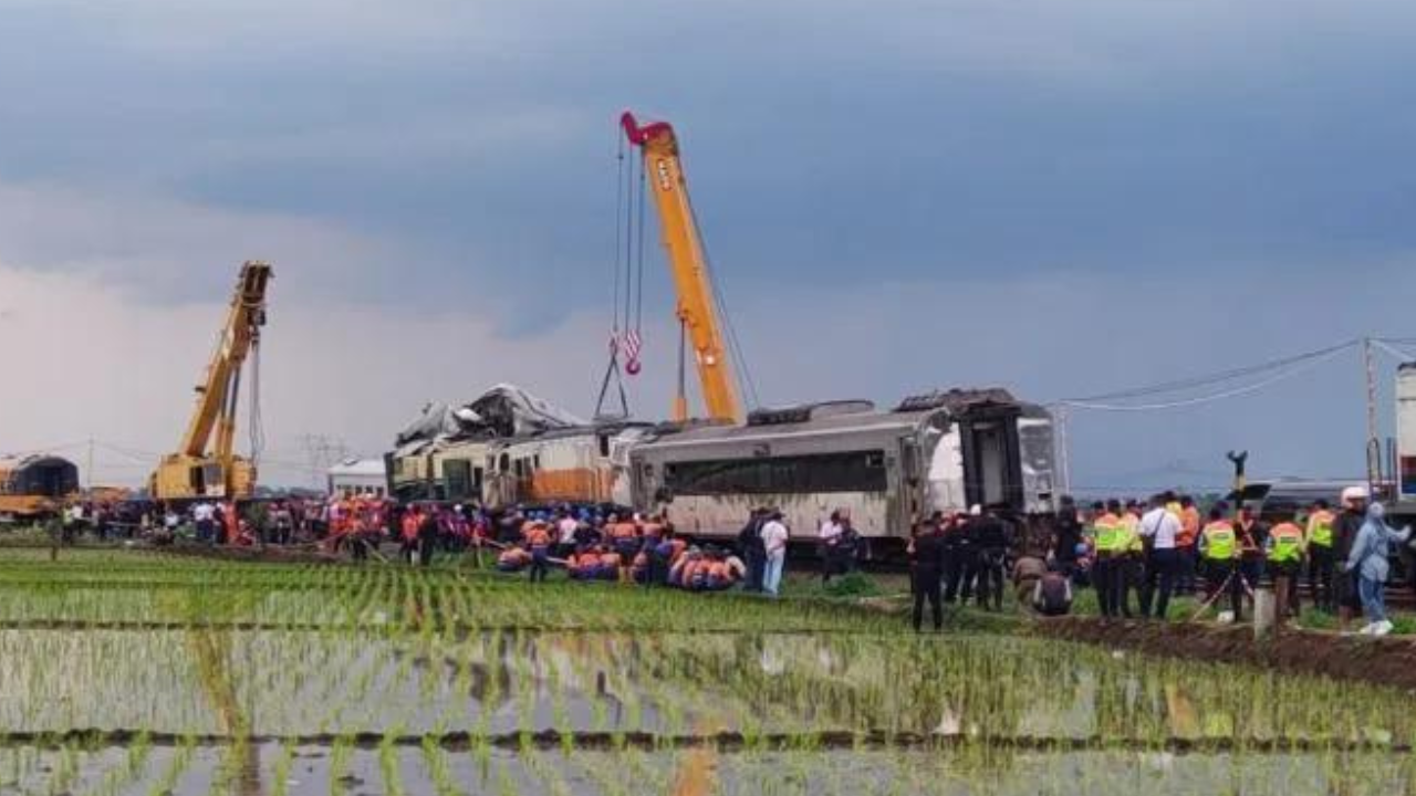 Dua Korban Luka Kecelakaan Kereta di Cicalengka Masih Menjalani Perawatan di RS Dua Korban Luka Kecelakaan Kereta di Cicalengka Masih Menjalani Perawatan di RS