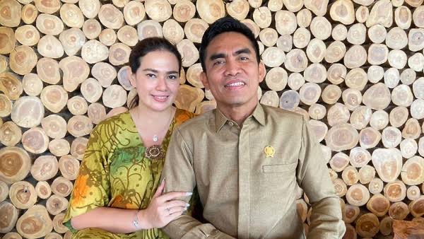 Hadiri Sidang Cerai Lanjutan, Catherine Wilson dan Idham Masse Akui Sudah Tak Jalin Komunikasi Hadiri Sidang Cerai Lanjutan, Catherine Wilson dan Idham Masse Akui Sudah Tak Jalin Komunikasi