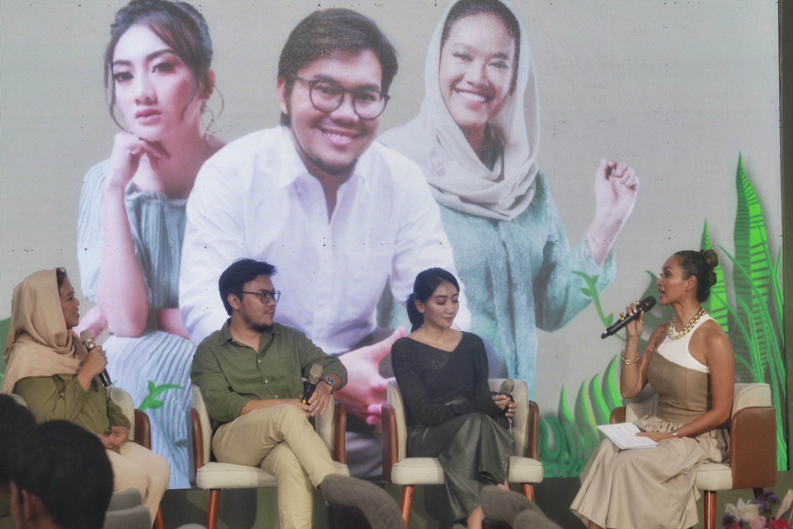 FOTO: Amura Beauty Care Re-Launching Ajak Influencer Indonesia FOTO: Amura Beauty Care Re-Launching Ajak Influencer Indonesia