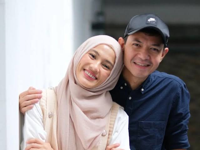 Selamat! Alyssa Soebandono dan Dude Harlino Dikarunia Anak Perempuan Selamat! Alyssa Soebandono dan Dude Harlino Dikarunia Anak Perempuan