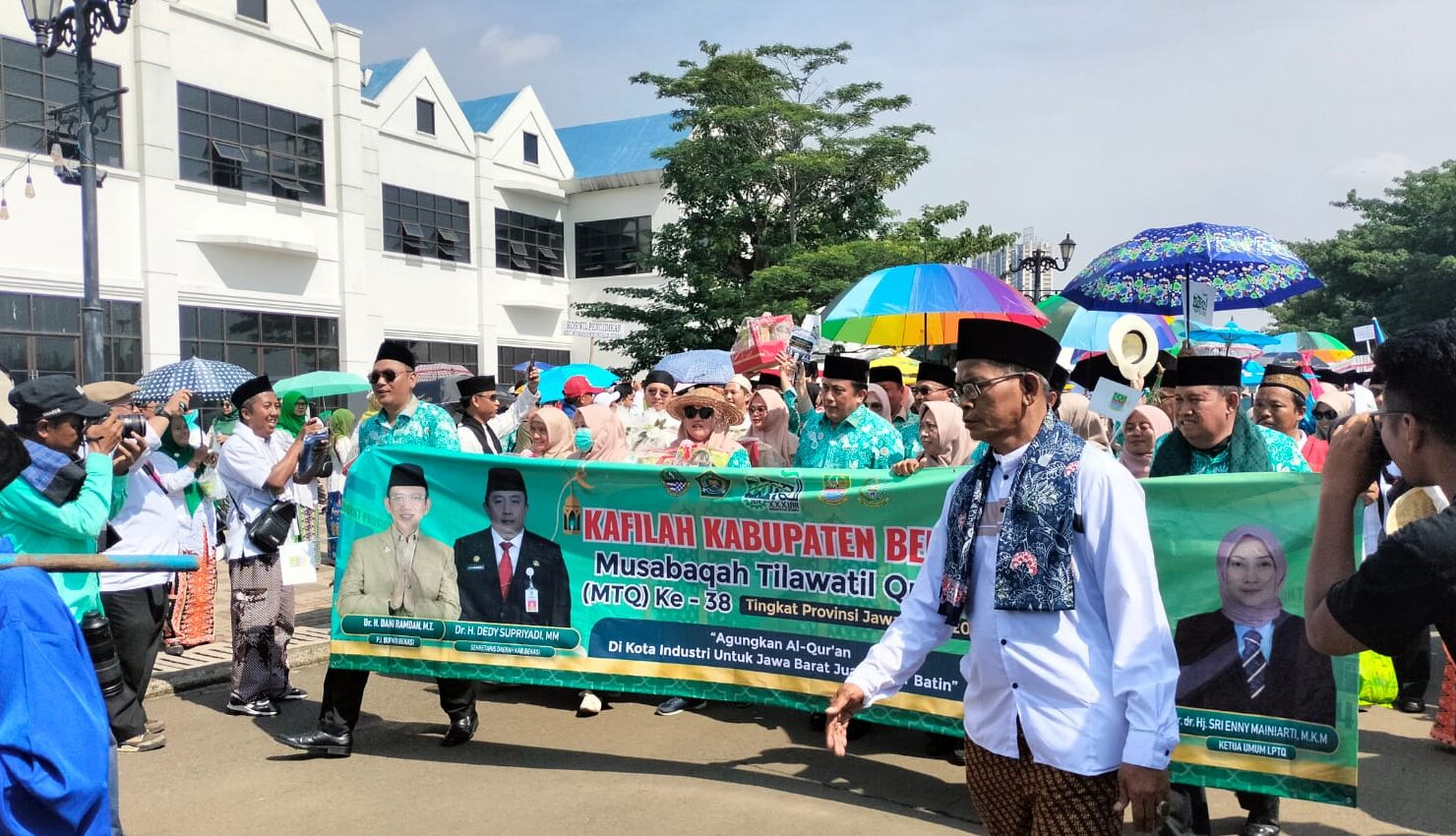 Usai Pawai Ta’aruf MTQ ke-38 Jabar di Cikarang, PHRI Kabupaten Bekasi Sebut Okupansi Naik 82 Persen Usai Pawai Ta’aruf MTQ ke-38 Jabar di Cikarang, PHRI Kabupaten Bekasi Sebut Okupansi Naik 82 Persen