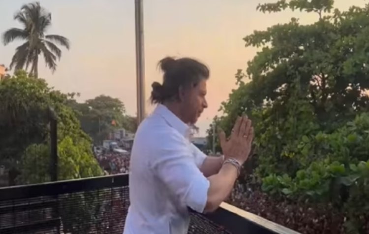 Momentum Lebaran 2024, Shah Rukh Khan Langsung Jumpa Fans Momentum Lebaran 2024, Shah Rukh Khan Langsung Jumpa Fans