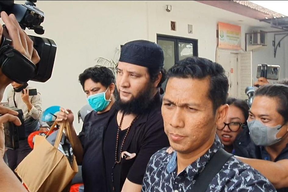 Jalani Sidang Narkoba Hari Ini, Pengacara Ammar Zoni Berharap Kliennya Taubat Nasuha Jalani Sidang Narkoba Hari Ini, Pengacara Ammar Zoni Berharap Kliennya Taubat Nasuha