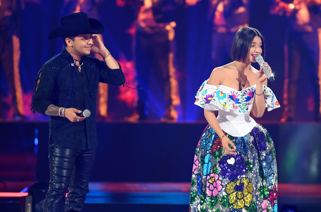 Christian Nodal & Ángela Aguilar Konfirmasi Mereka Berkencan “ Christian Nodal & Ángela Aguilar Konfirmasi Mereka Berkencan “