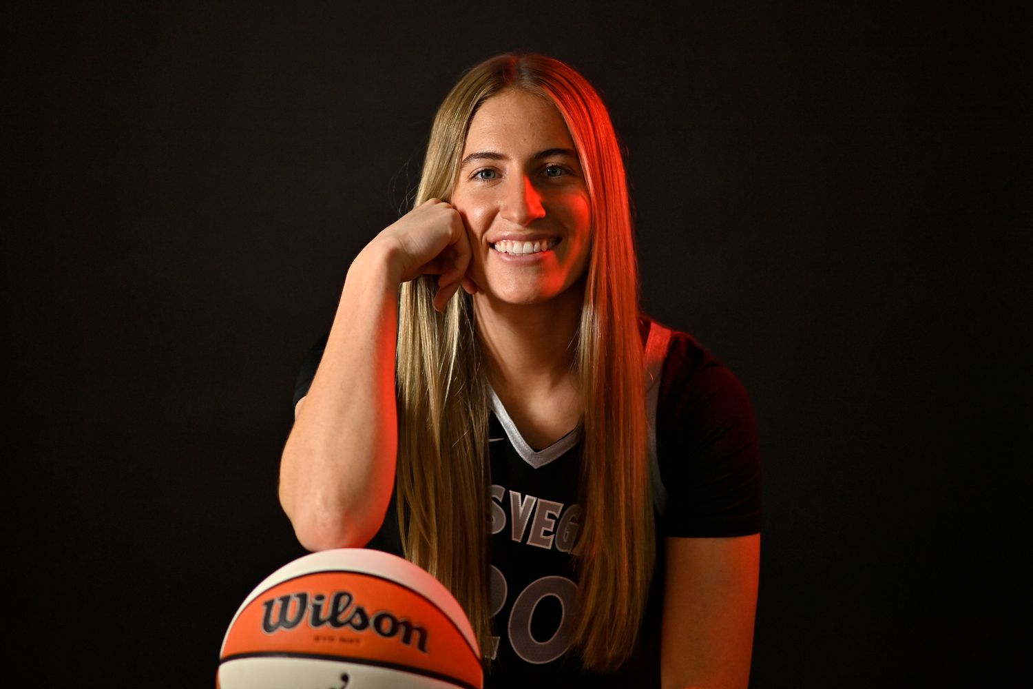 Las Vegas Aces Troll Kate Martin dengan Berpura-pura Pergi Tanpa Dia di Bus Tim Las Vegas Aces Troll Kate Martin dengan Berpura-pura Pergi Tanpa Dia di Bus Tim