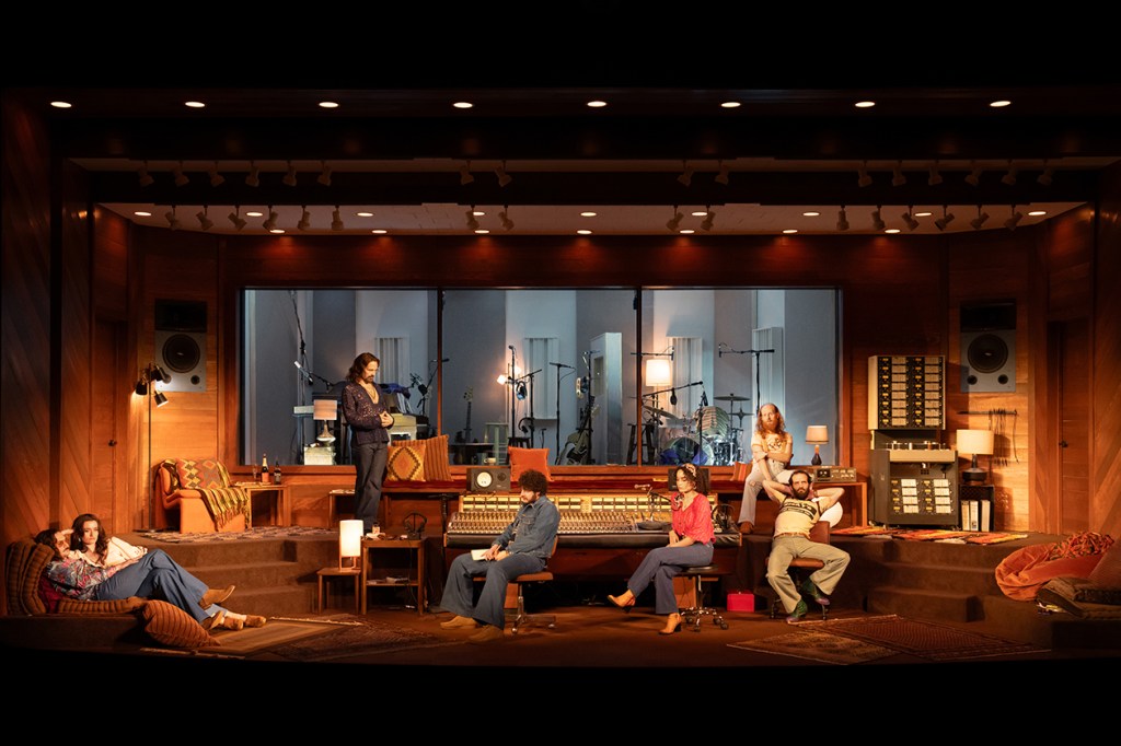 Will Butler pada Skor Nominasi Tony ‘Stereophonic’ untuk Broadway Hit Will Butler pada Skor Nominasi Tony ‘Stereophonic’ untuk Broadway Hit
