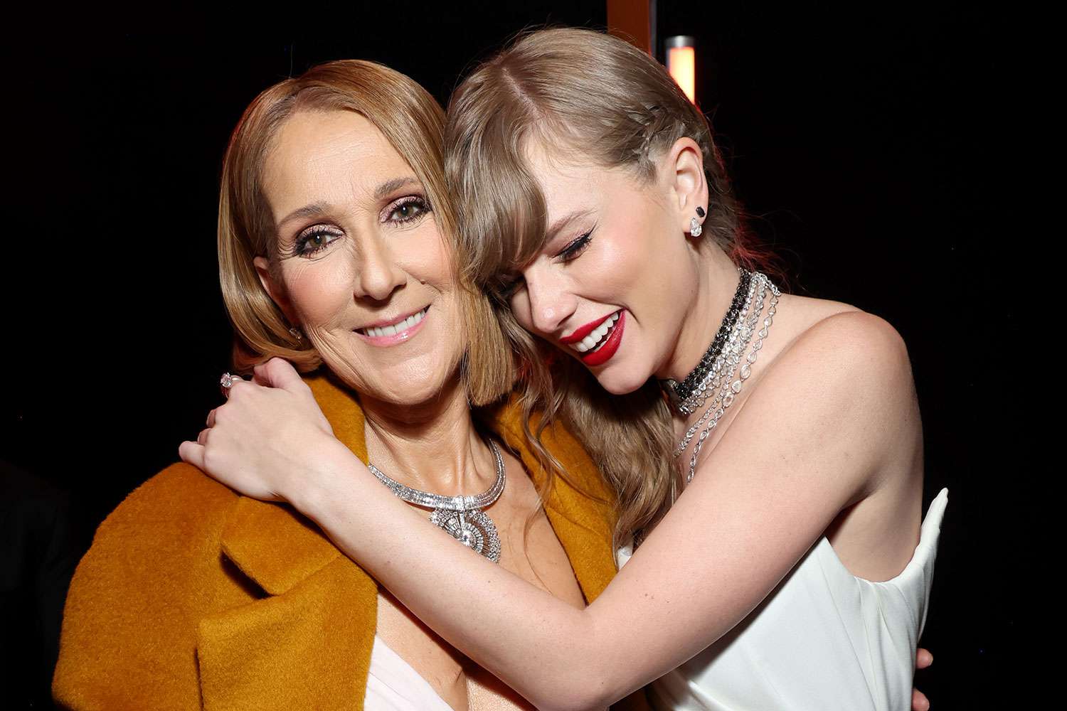 Céline Dion Buka-bukaan Tentang Hadirkan Taylor Swift di Grammy 2024 Céline Dion Buka-bukaan Tentang Hadirkan Taylor Swift di Grammy 2024