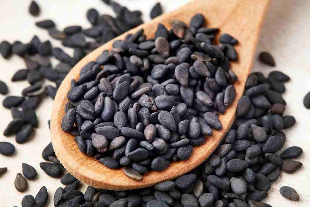 Suplemen kesehatan herbal yang berasal dari biji Habbatussauda terbaik Suplemen kesehatan herbal yang berasal dari biji Habbatussauda terbaik