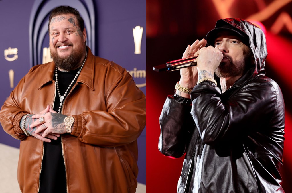 Eminem & Jelly Roll Bertemu Sebelum Set Kejutan: Tonton Video Bunnie XO Eminem & Jelly Roll Bertemu Sebelum Set Kejutan: Tonton Video Bunnie XO