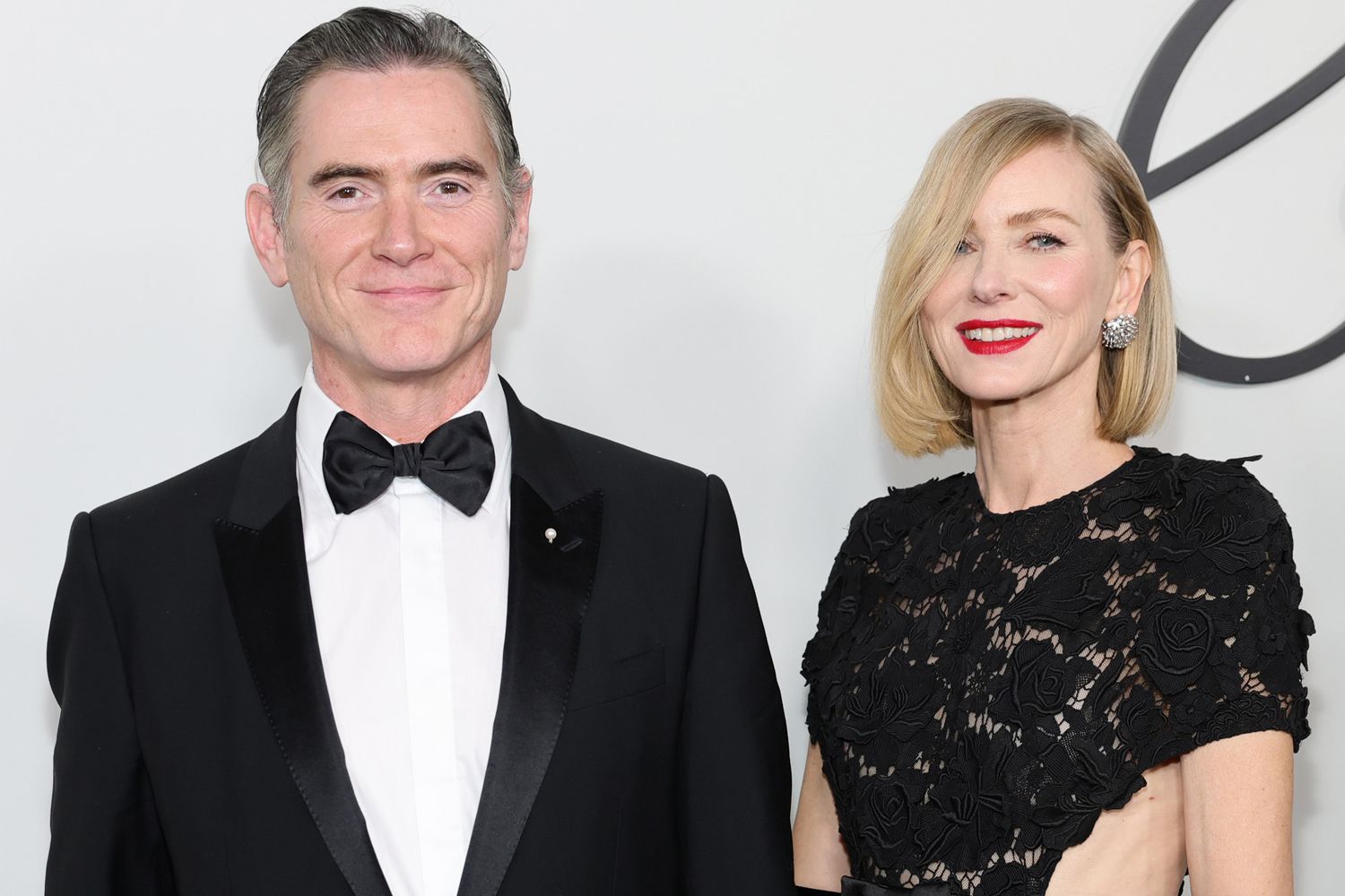 Pembaruan Sumpah Pernikahan Naomi Watts dan Billy Crudup di Meksiko 'Sempurna': Sumber (Eksklusif) Pembaruan Sumpah Pernikahan Naomi Watts dan Billy Crudup di Meksiko 'Sempurna': Sumber (Eksklusif)