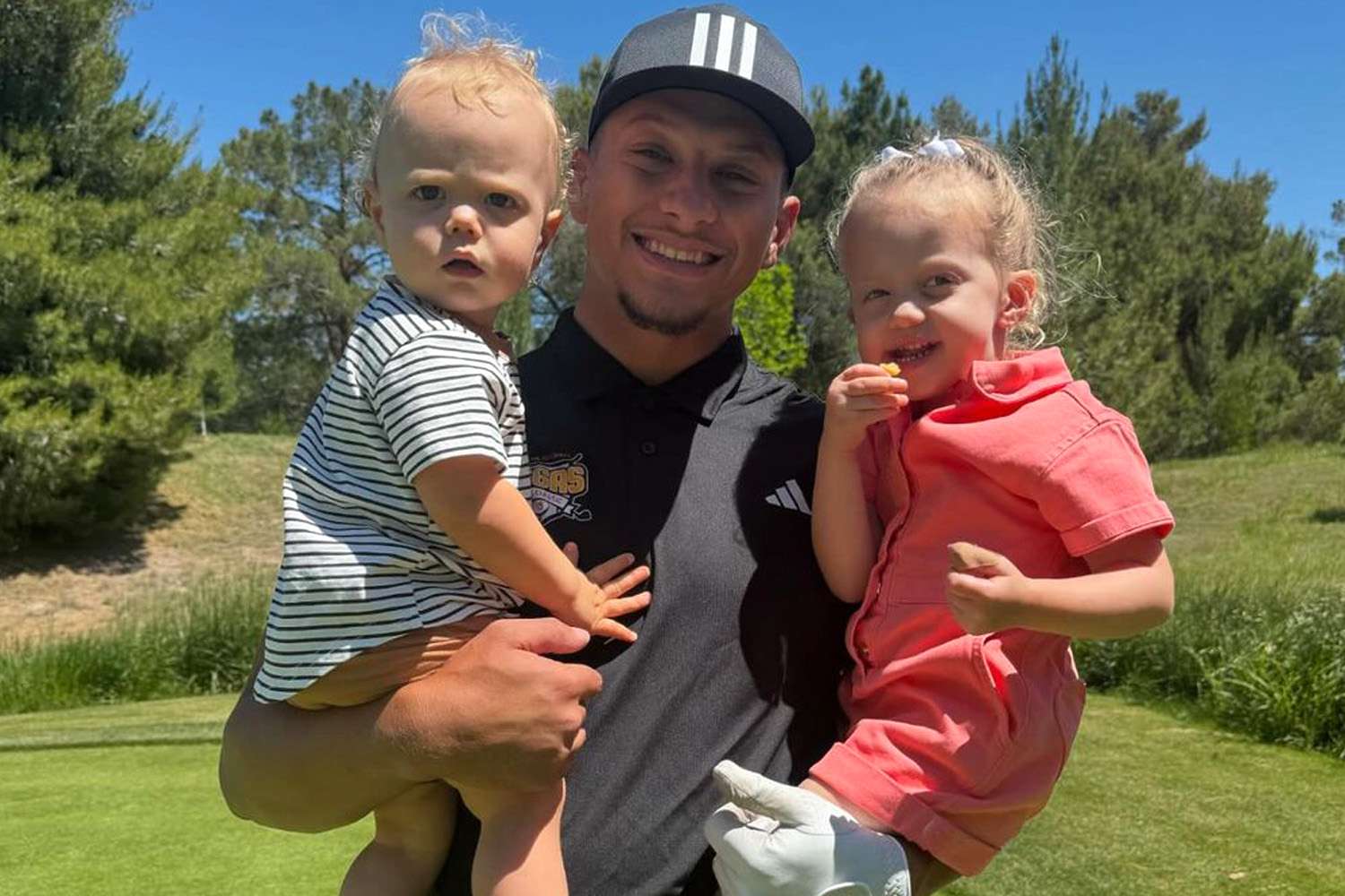 Patrick Mahomes Mendapat Penghargaan Hari Ayah dari Istri Brittany Patrick Mahomes Mendapat Penghargaan Hari Ayah dari Istri Brittany