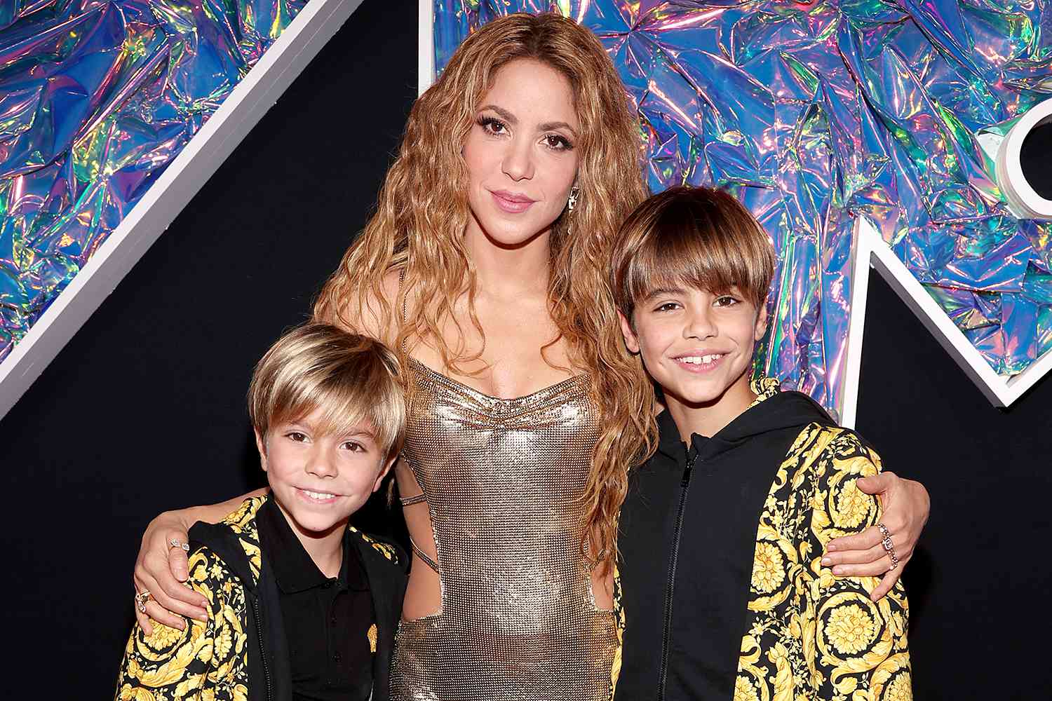 Shakira Ingin Putranya Tahu Bahwa Hidup Bukanlah 'Seperti yang Digambarkan Orang di Movie' Shakira Ingin Putranya Tahu Bahwa Hidup Bukanlah 'Seperti yang Digambarkan Orang di Movie'