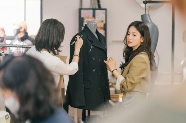 Tune Hye-kyo Menghadapi 2 Rumor Kencan dalam 2 Hari Tune Hye-kyo Menghadapi 2 Rumor Kencan dalam 2 Hari