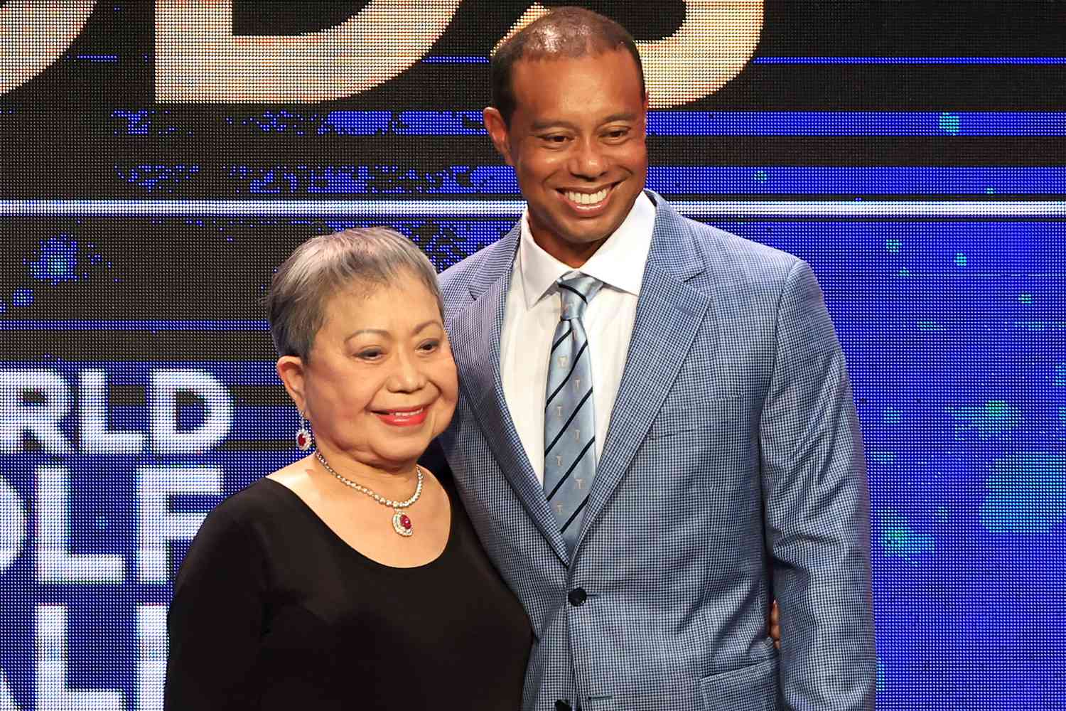 Tiger Woods Berterima Kasih kepada ‘Ibunya’ Kultida Tiger Woods Berterima Kasih kepada ‘Ibunya’ Kultida
