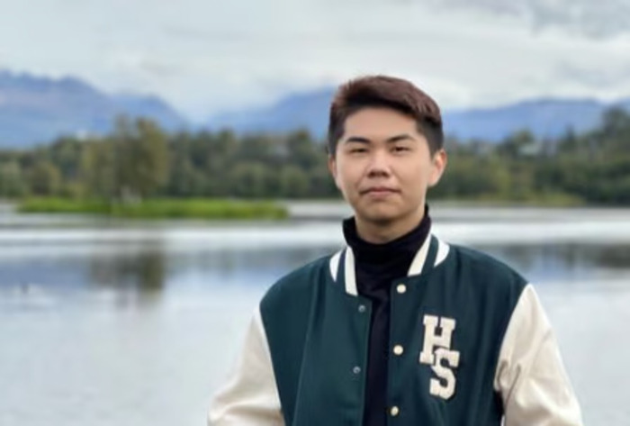 Edward Hartanto: Inspirasi Mahasiswa Berprestasi BINUS University Edward Hartanto: Inspirasi Mahasiswa Berprestasi BINUS University
