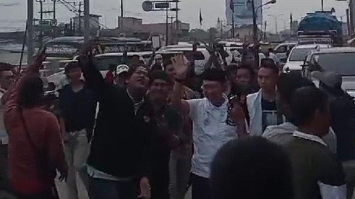 Kampanye Dani Ramdan di Pasar Induk Cibitung Diintimidasi: Sejumlah Tokoh Bekasi Buka Suara Kampanye Dani Ramdan di Pasar Induk Cibitung Diintimidasi: Sejumlah Tokoh Bekasi Buka Suara